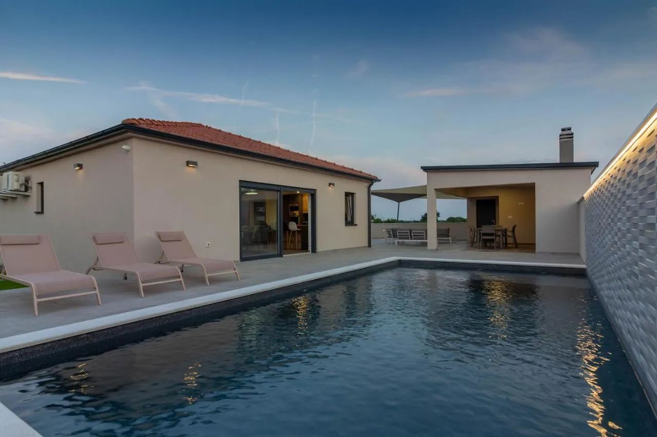 Amazing Villa Ani With Pool & Whirpool Near The Beach - Wiibuk Póla 0*,  Horvátország