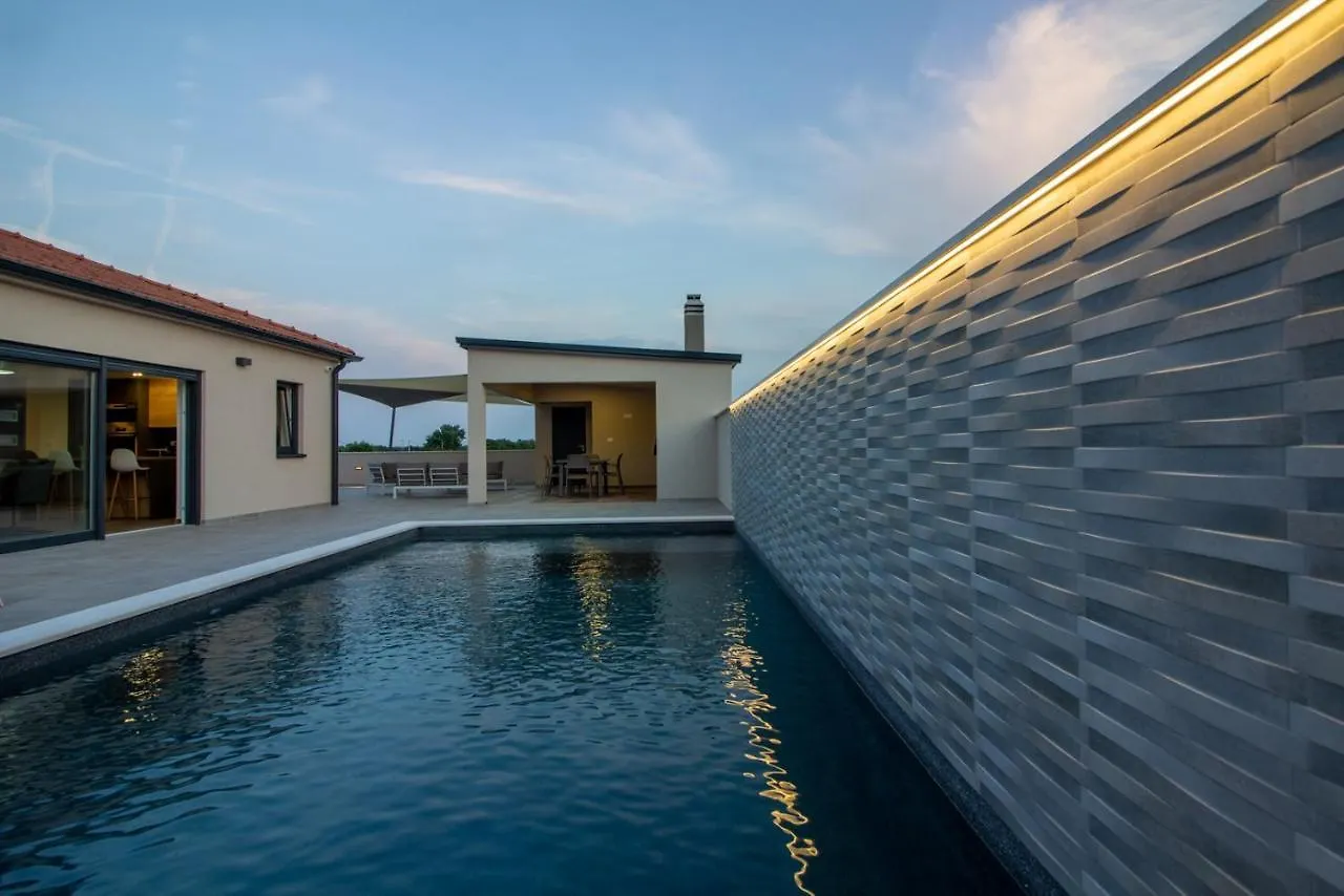 Amazing Villa Ani With Pool & Whirpool Near The Beach - Wiibuk Pula Kroatië