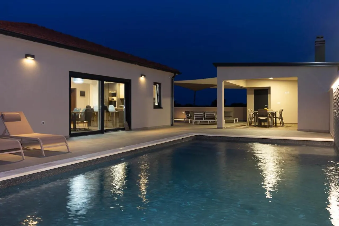 Amazing Villa Ani With Pool & Whirpool Near The Beach - Wiibuk Póla