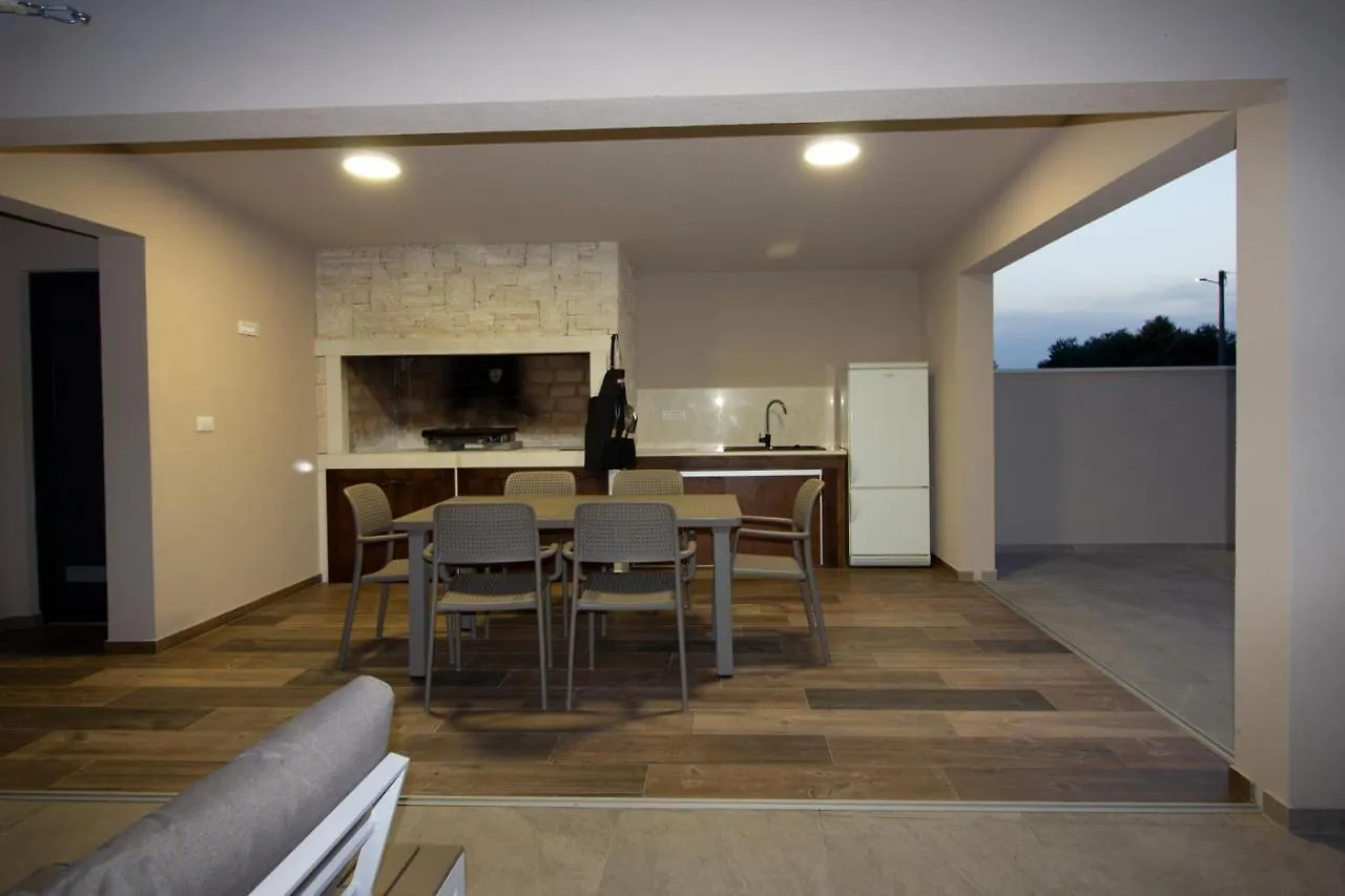 Amazing Villa Ani With Pool & Whirpool Near The Beach - Wiibuk Póla