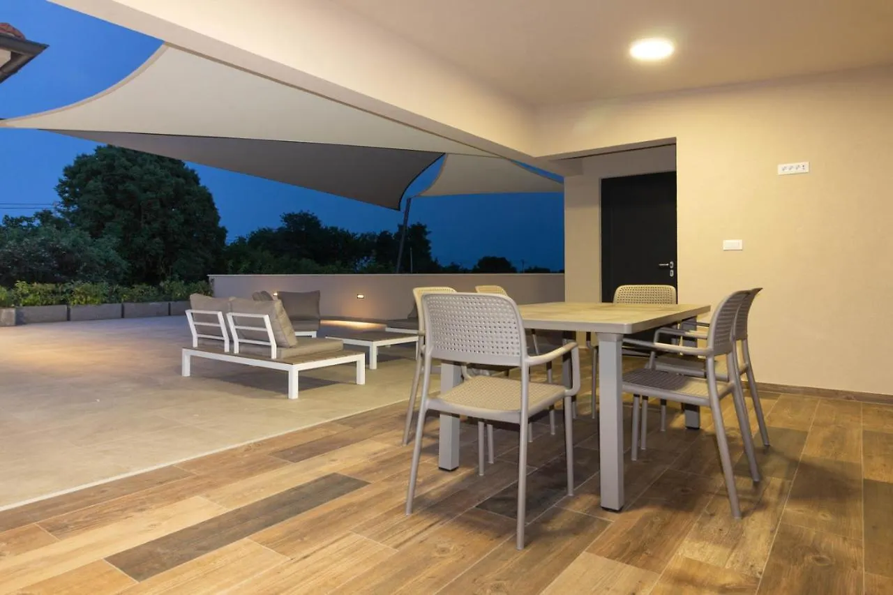 Amazing Villa Ani With Pool & Whirpool Near The Beach - Wiibuk 풀라 0*,  크로아티아